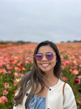 Meet your Posher, Mariel